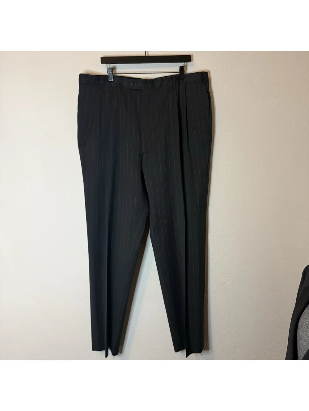 Jos A Bank Signature Suit 48L Pants 40x31 Charcoal Pinstripe 100% Wool